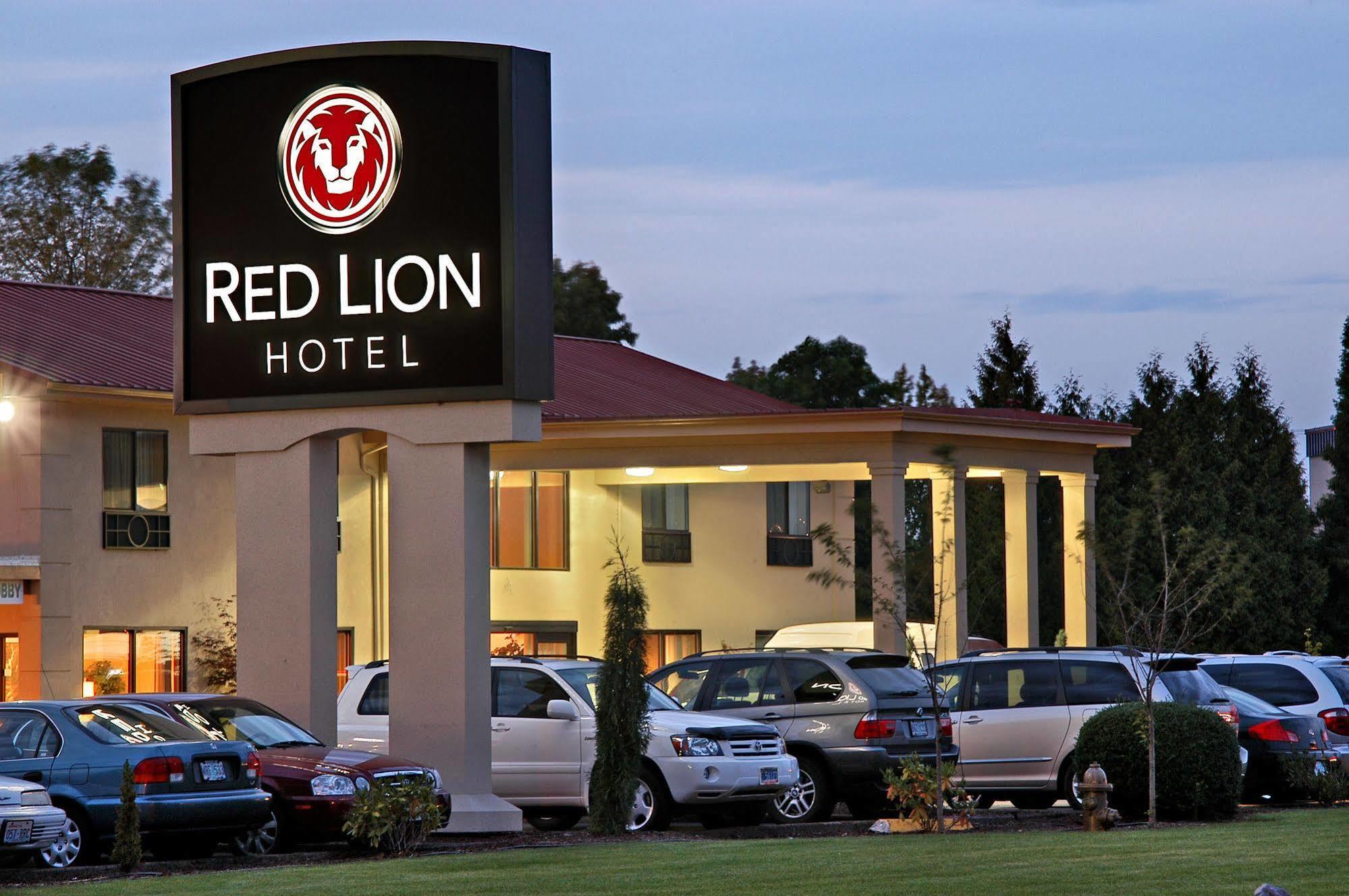 Red Lion Hotel Portland Airport Esterno foto
